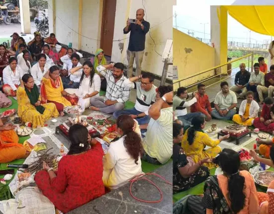 NHM employees strike